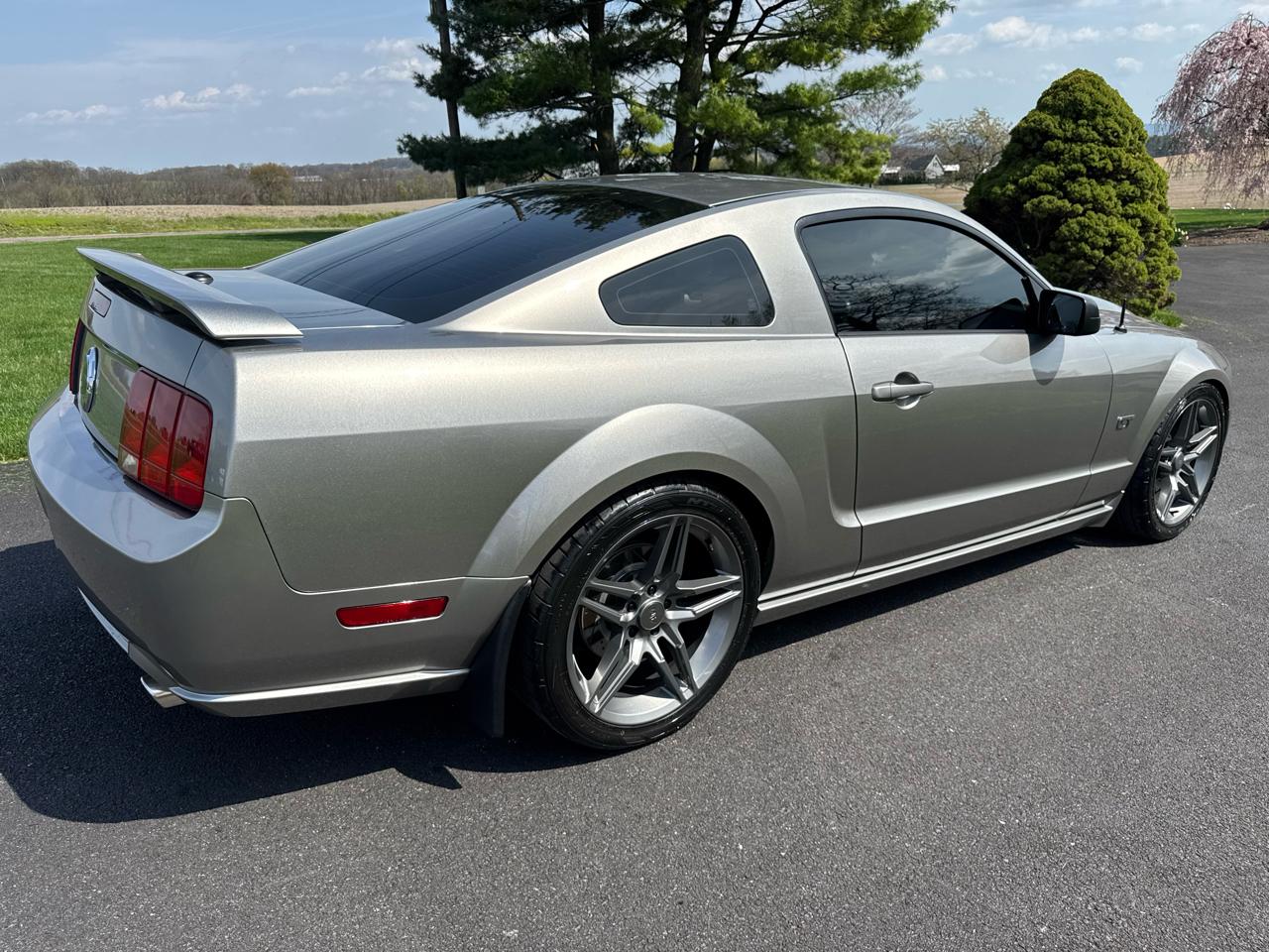 Ford Mustang 2dr Cpe GT Premium 2008