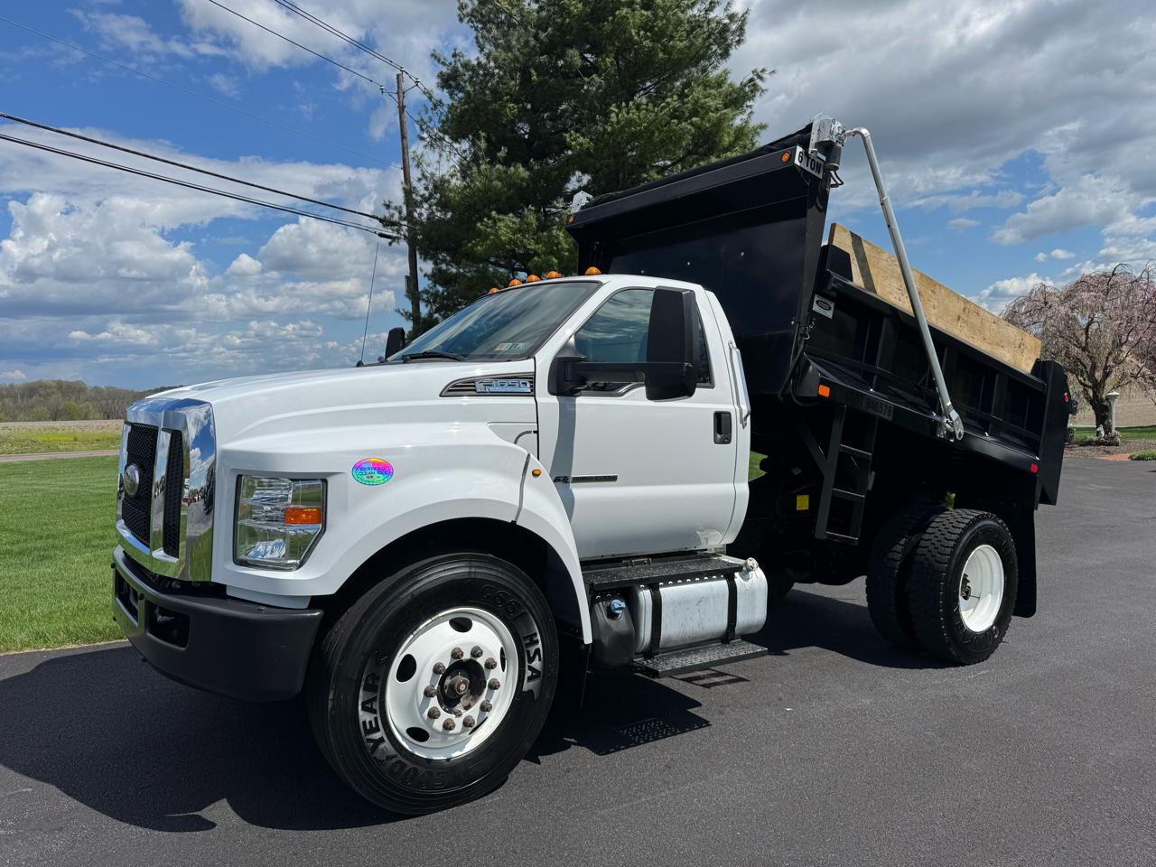 Ford Super Duty F-650 Straight Frame Reg Cab 2016