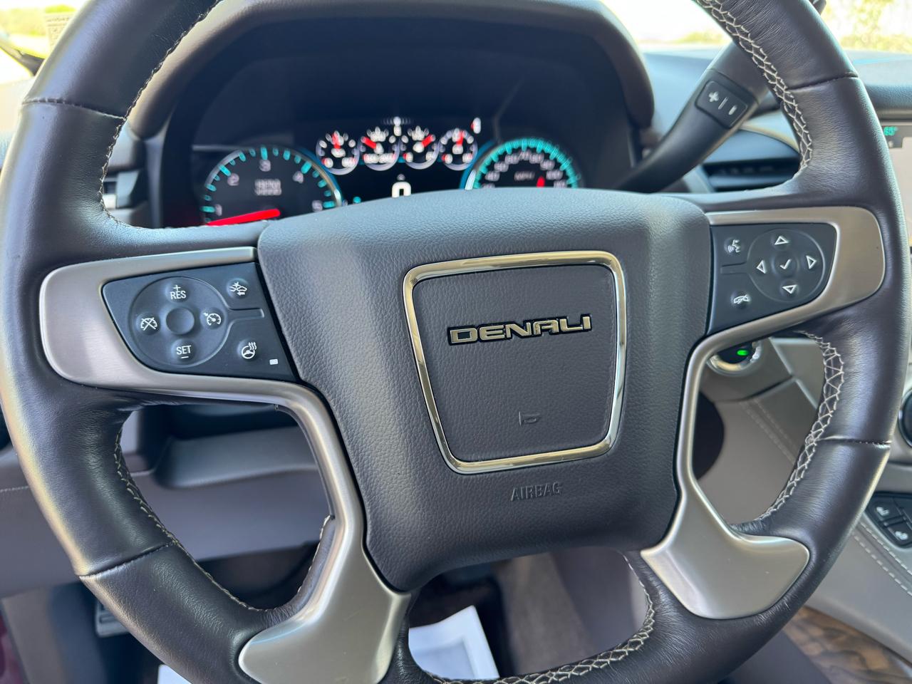GMC Yukon 4WD 4dr Denali 2019