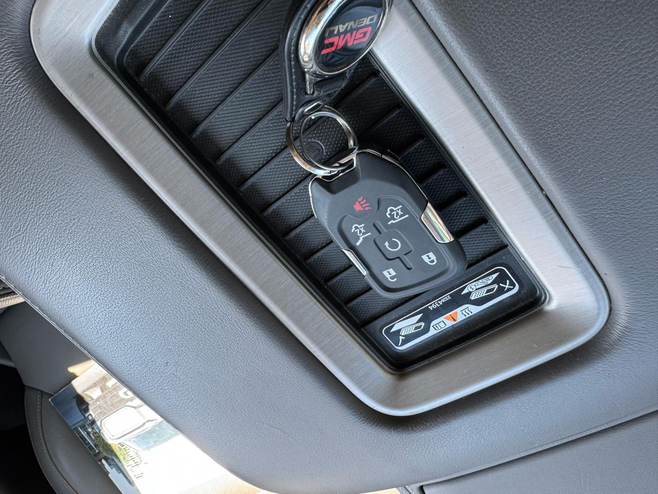 GMC Yukon 4WD 4dr Denali 2019