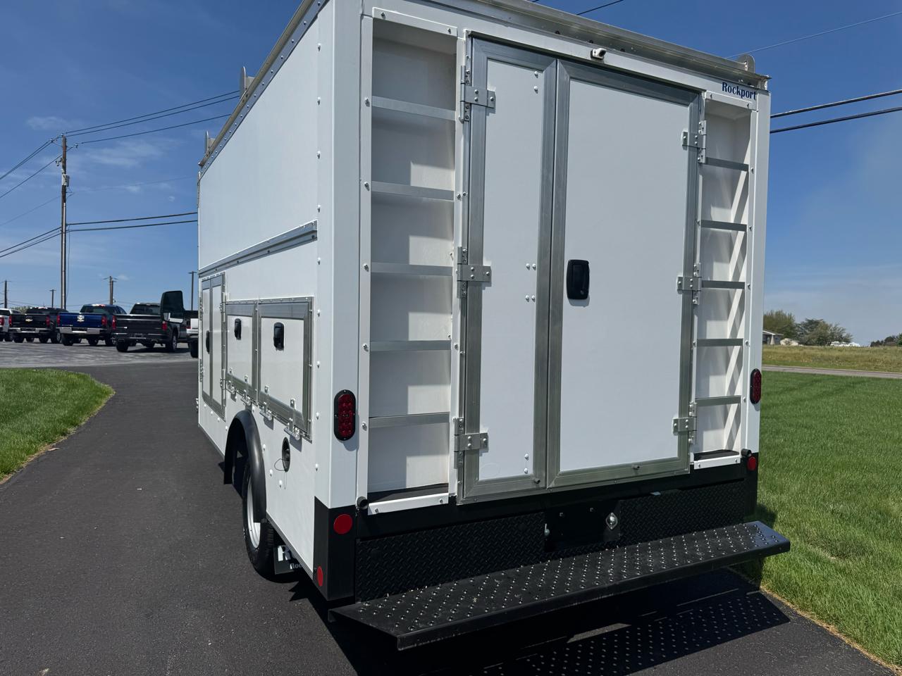 Chevrolet Express Commercial Cutaway 3500 Van 159" 2022