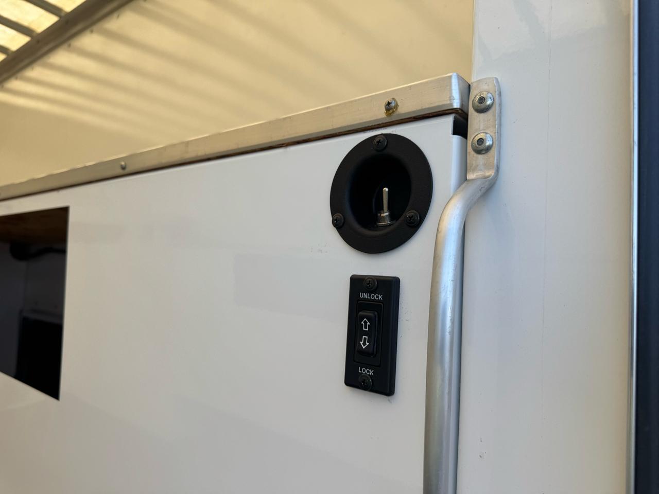 Chevrolet Express Commercial Cutaway 3500 Van 159" 2022