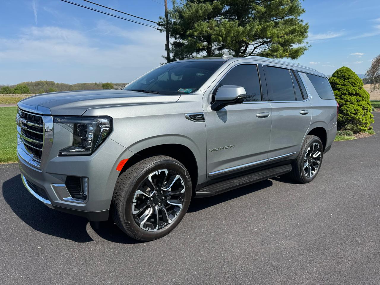 GMC Yukon 4WD 4dr SLT 2024