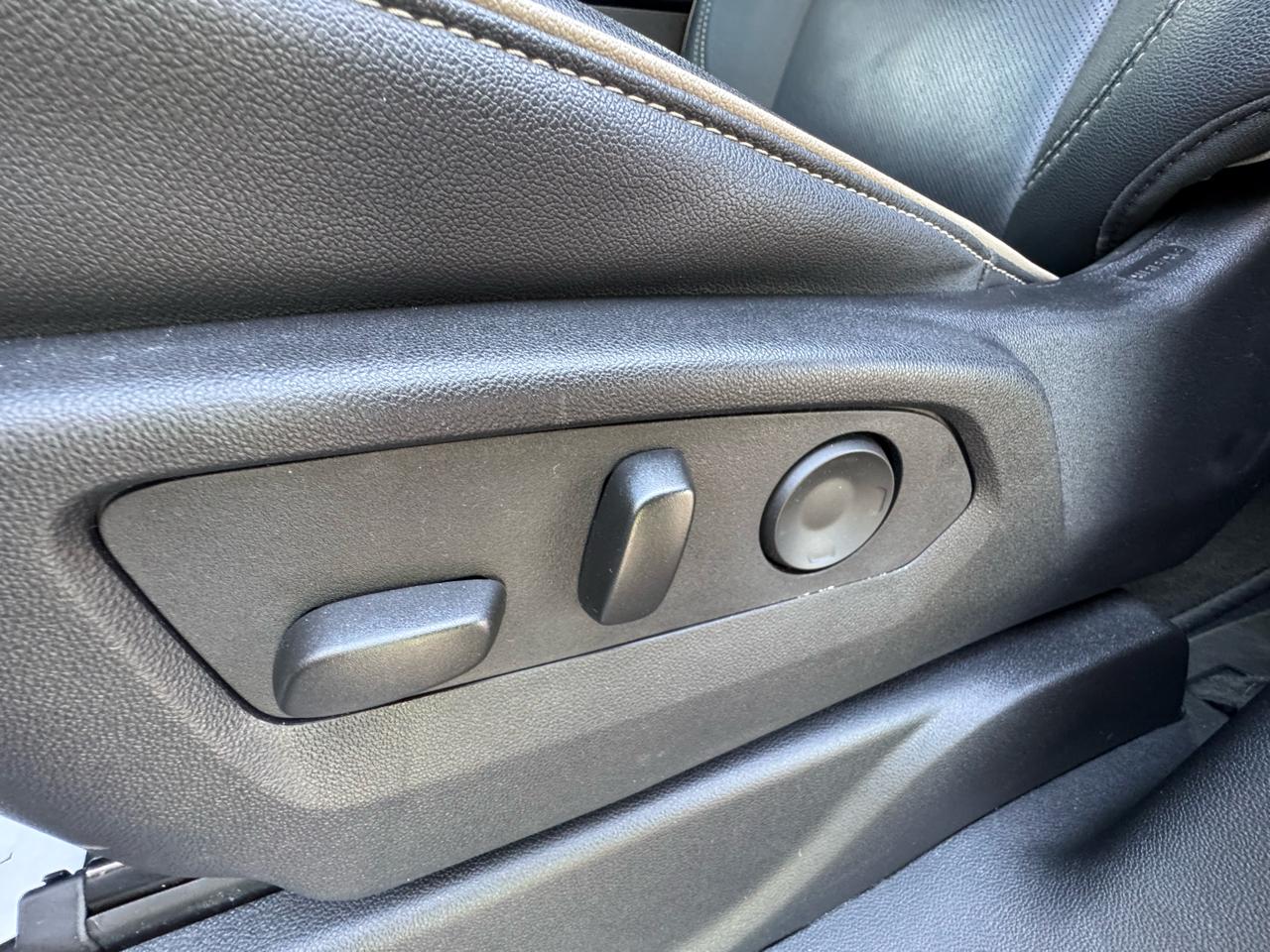 GMC Yukon 4WD 4dr SLT 2024