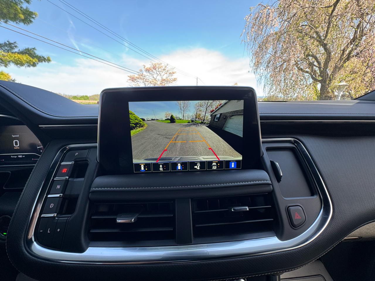 GMC Yukon 4WD 4dr SLT 2024