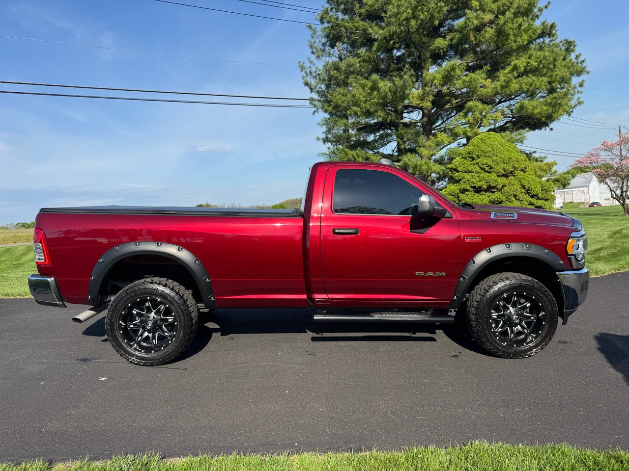 RAM 3500 Tradesman 4x4 Reg Cab 8' Box 2022