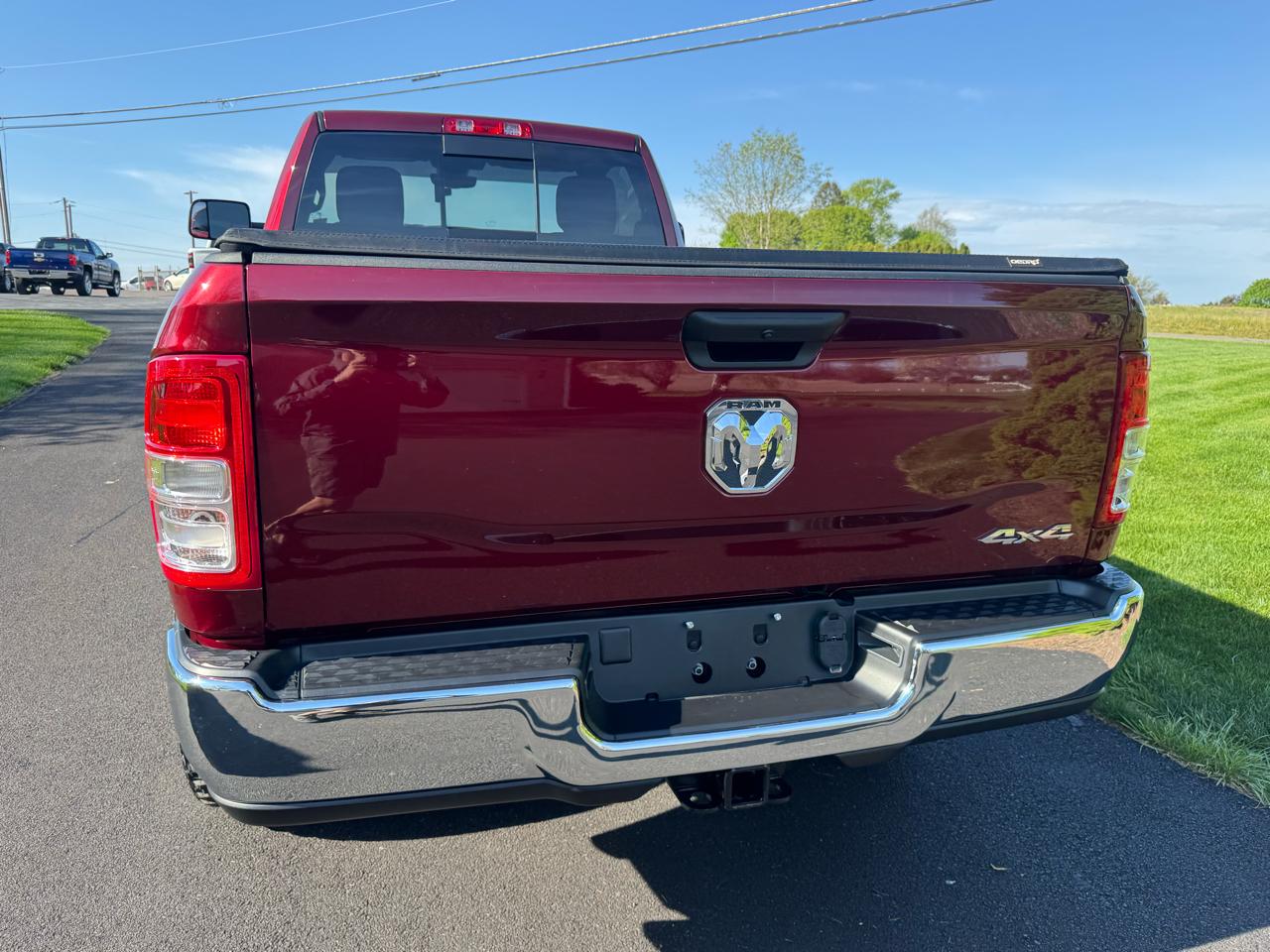 RAM 3500 Tradesman 4x4 Reg Cab 8' Box 2022