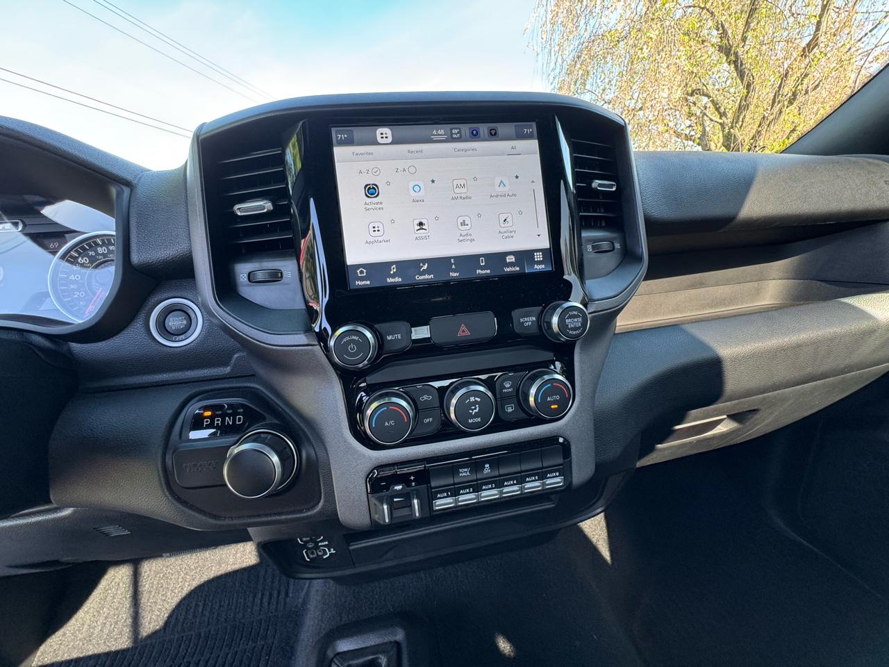 RAM 3500 Tradesman 4x4 Reg Cab 8' Box 2022