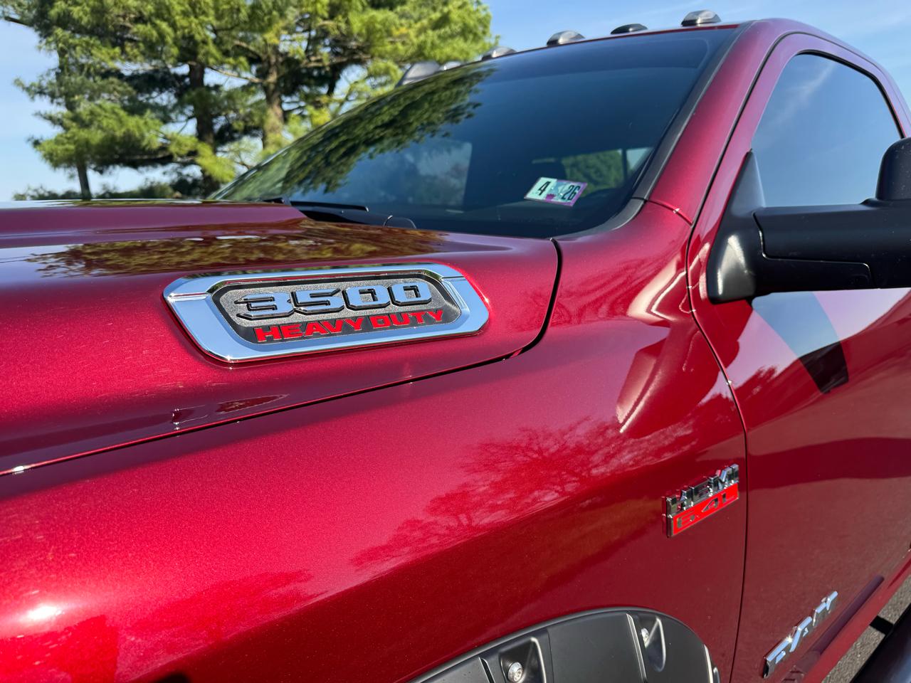 RAM 3500 Tradesman 4x4 Reg Cab 8' Box 2022