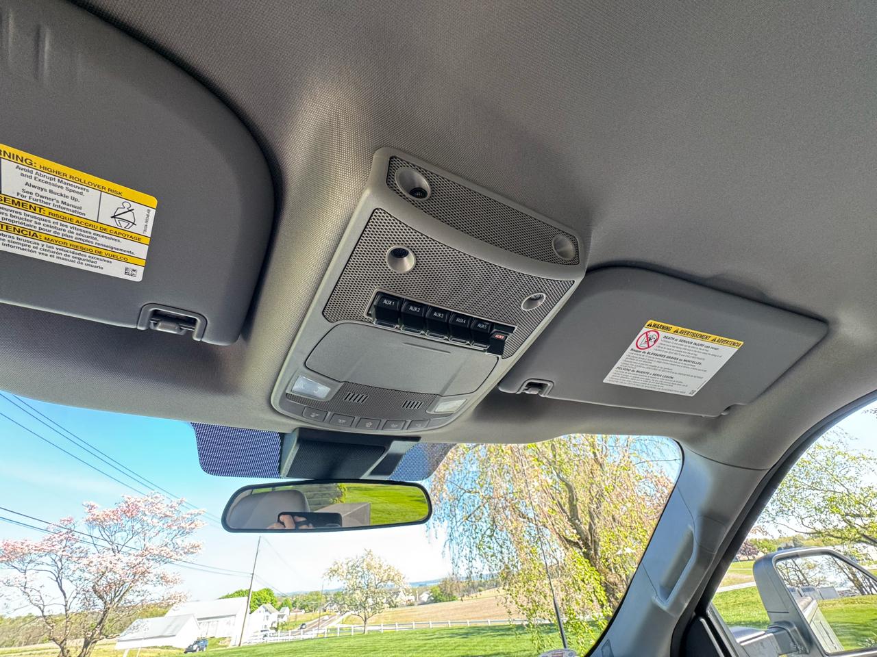 Ford Super Duty F-250 SRW XL 4WD Reg Cab 8' Box 2022