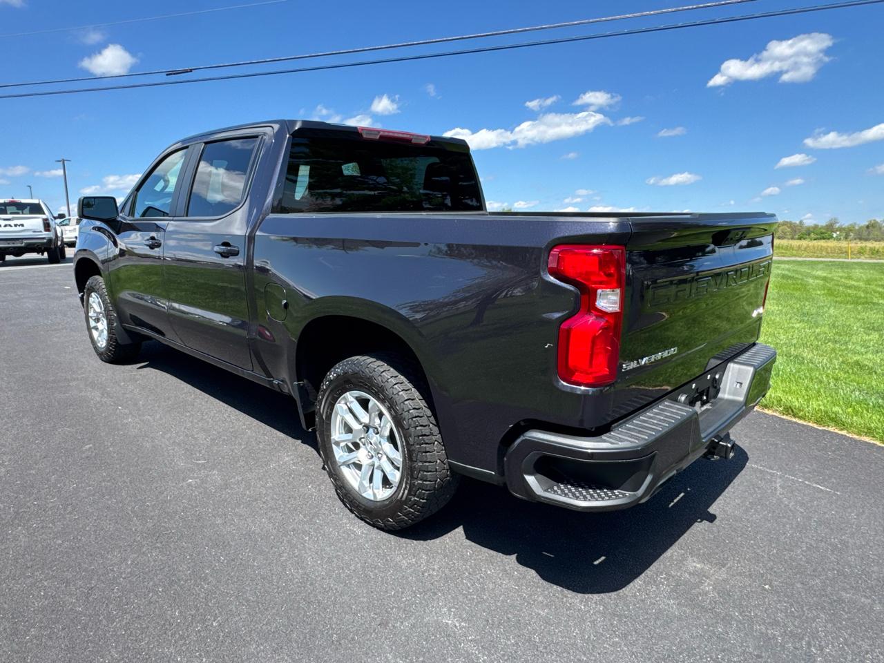 Chevrolet Silverado 1500 4WD Crew Cab 147" RST 2022
