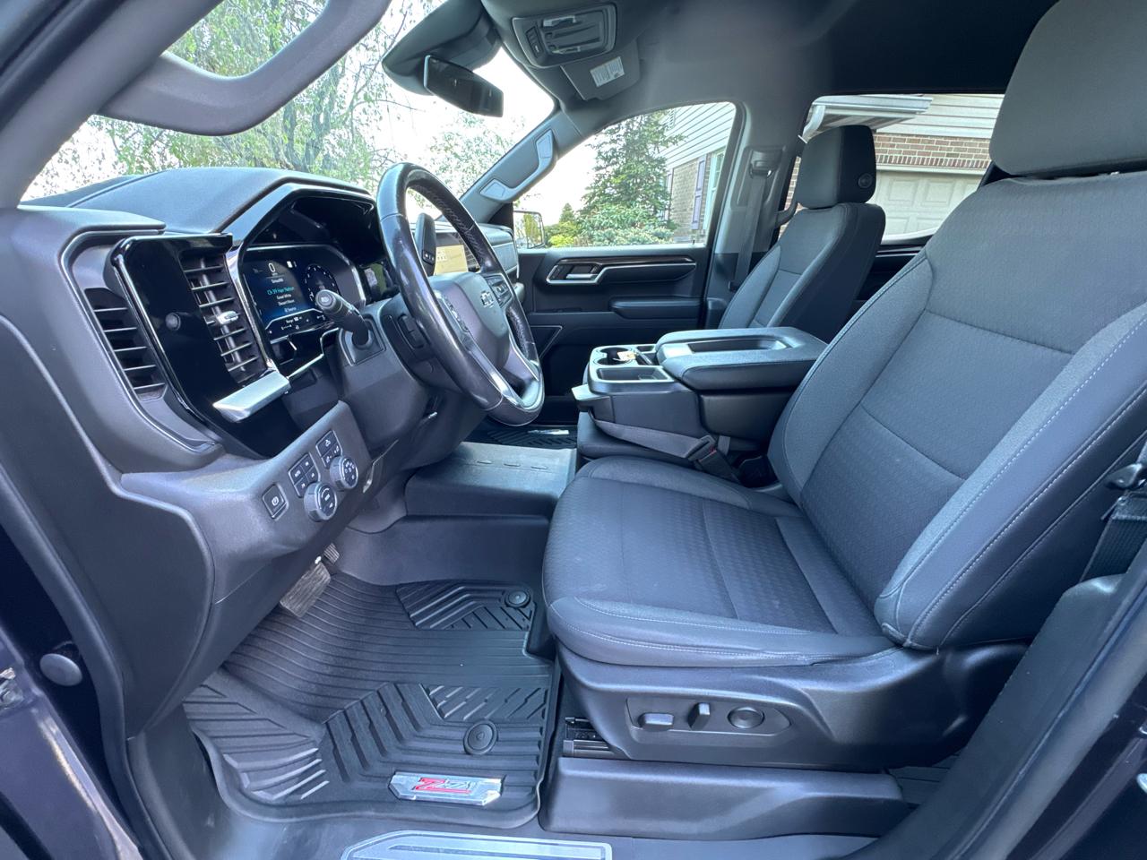 Chevrolet Silverado 1500 4WD Crew Cab 147" RST 2022