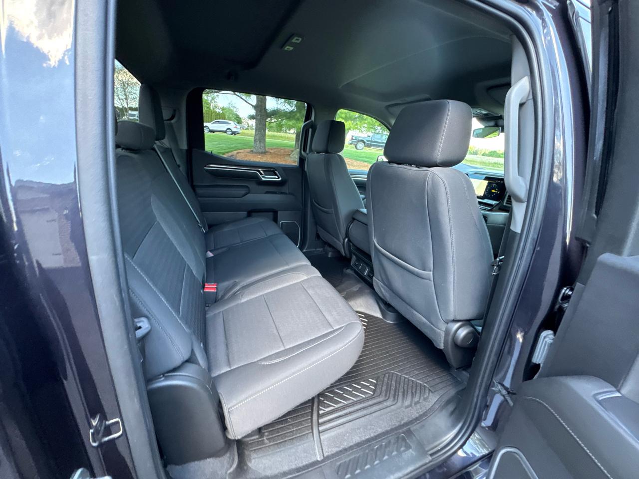 Chevrolet Silverado 1500 4WD Crew Cab 147" RST 2022