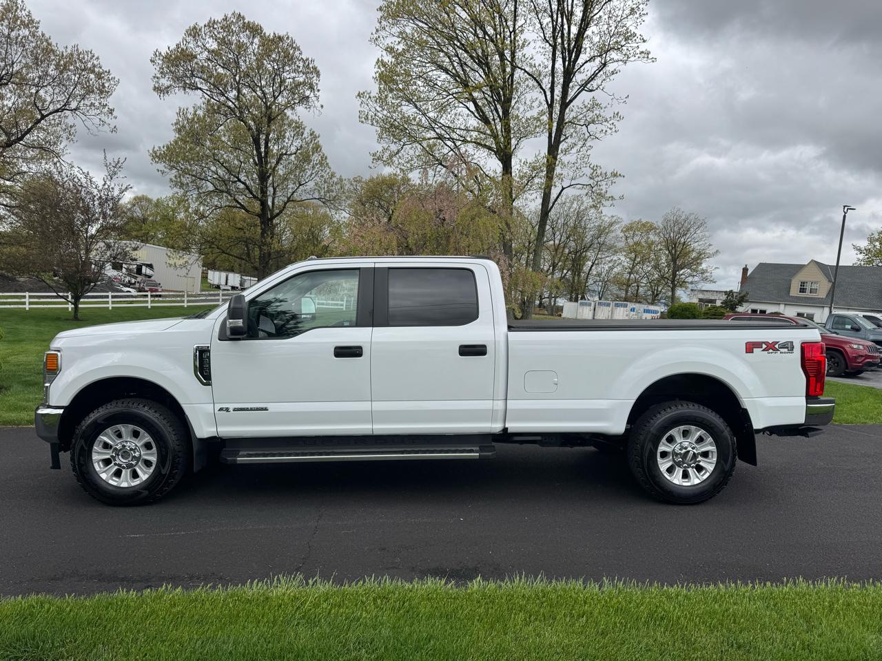 Ford Super Duty F-350 SRW  2022