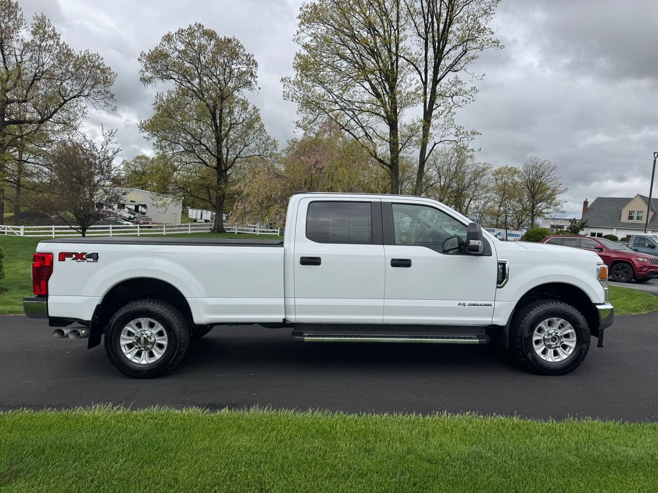 Ford Super Duty F-350 SRW  2022