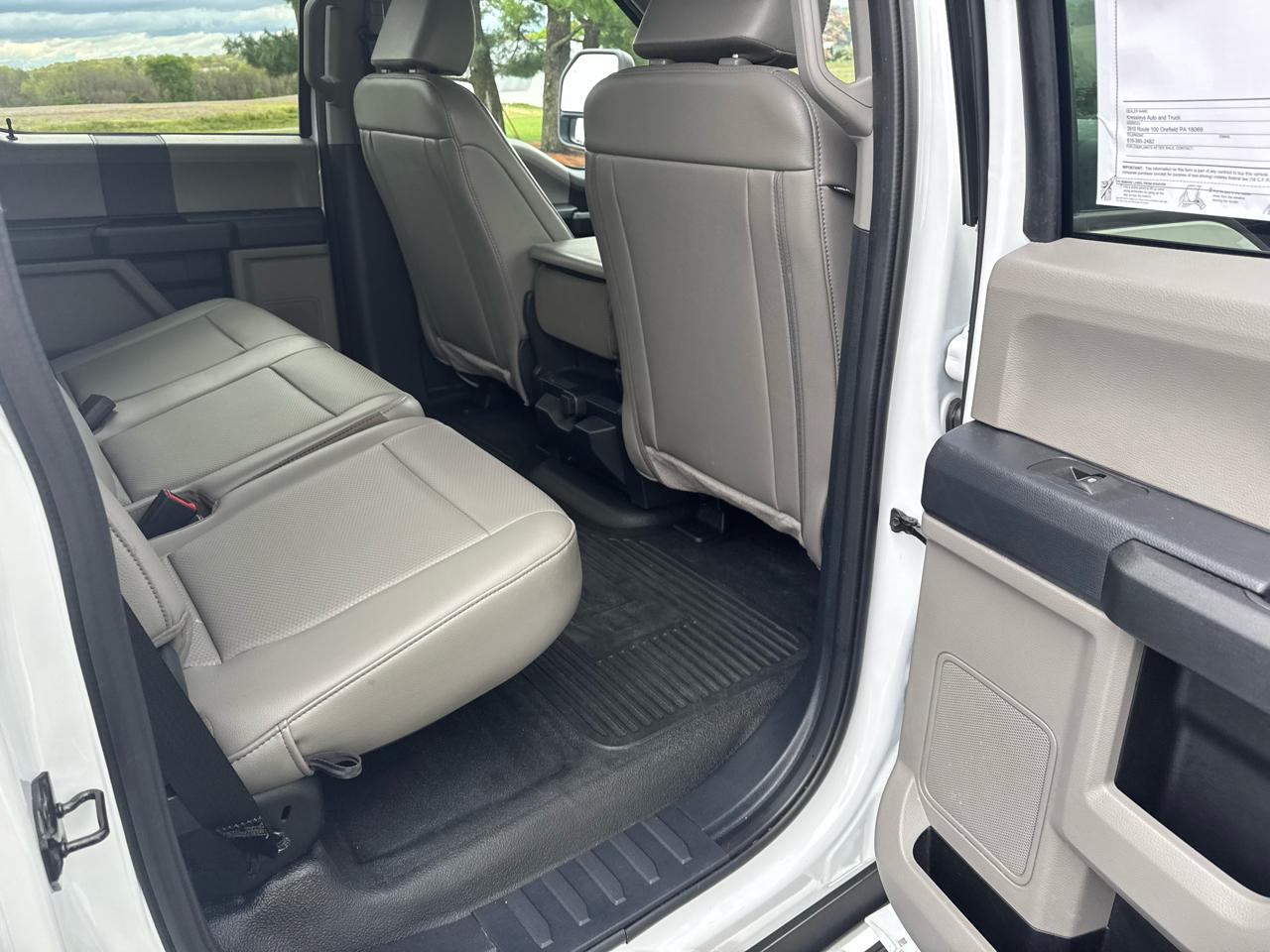 Ford Super Duty F-350 SRW  2022