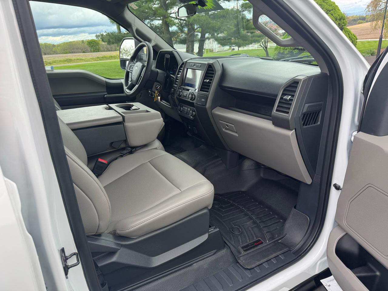 Ford Super Duty F-350 SRW  2022