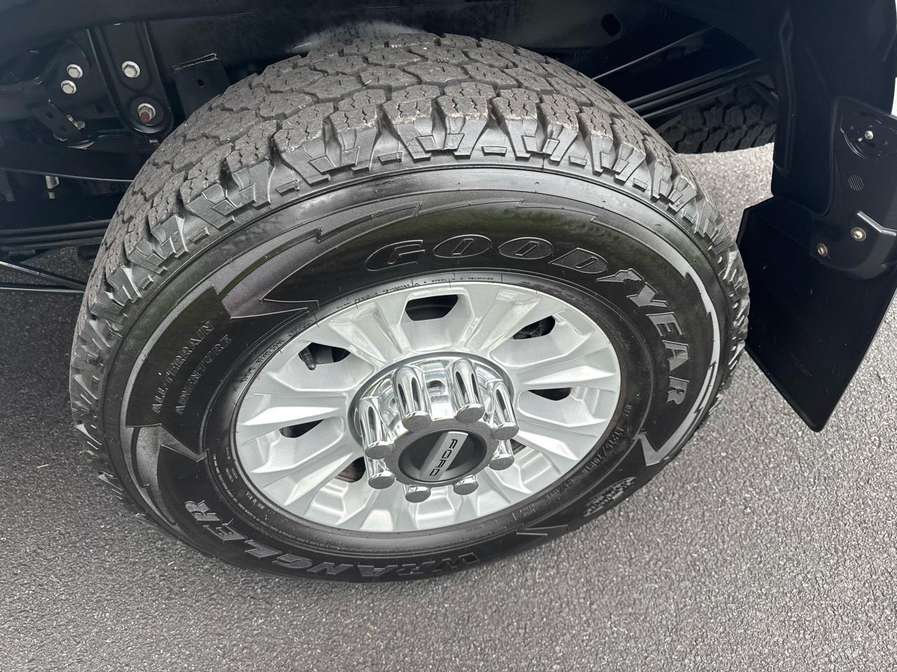 Ford Super Duty F-350 SRW  2022