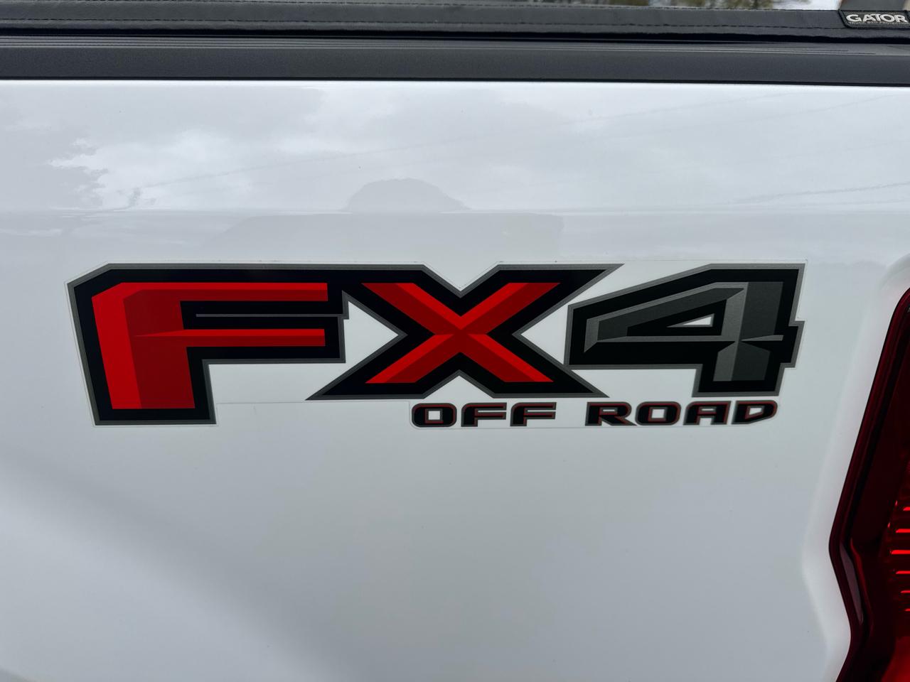 Ford Super Duty F-350 SRW  2022