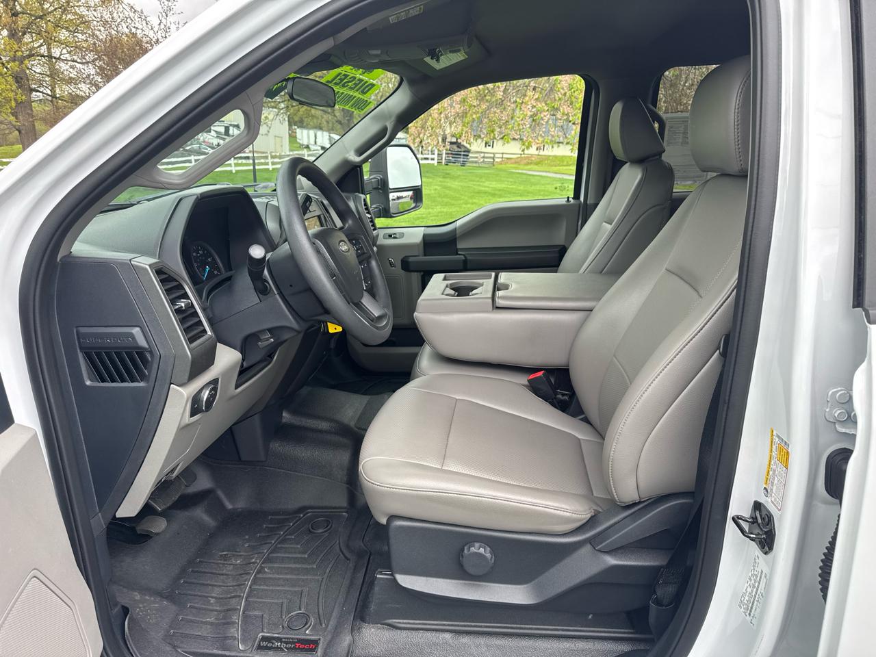 Ford Super Duty F-350 SRW  2022