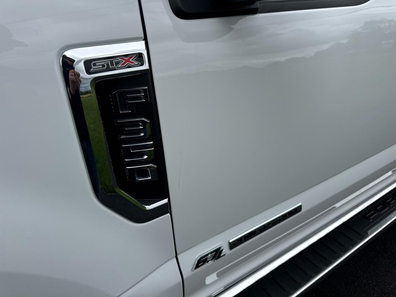 Ford Super Duty F-350 SRW  2022