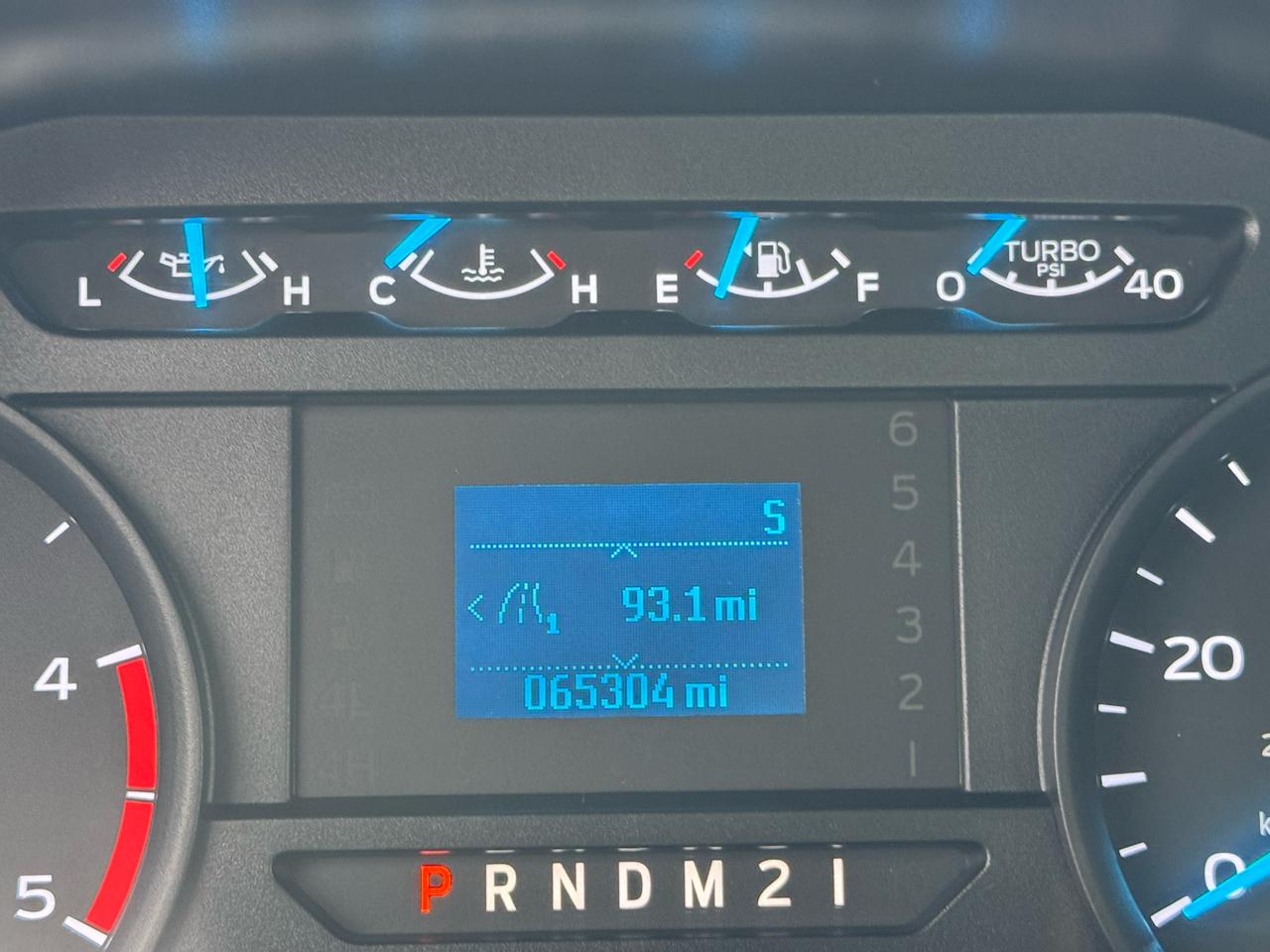 Ford Super Duty F-550 DRW XL 4WD Reg Cab 145" WB 60" CA 2017