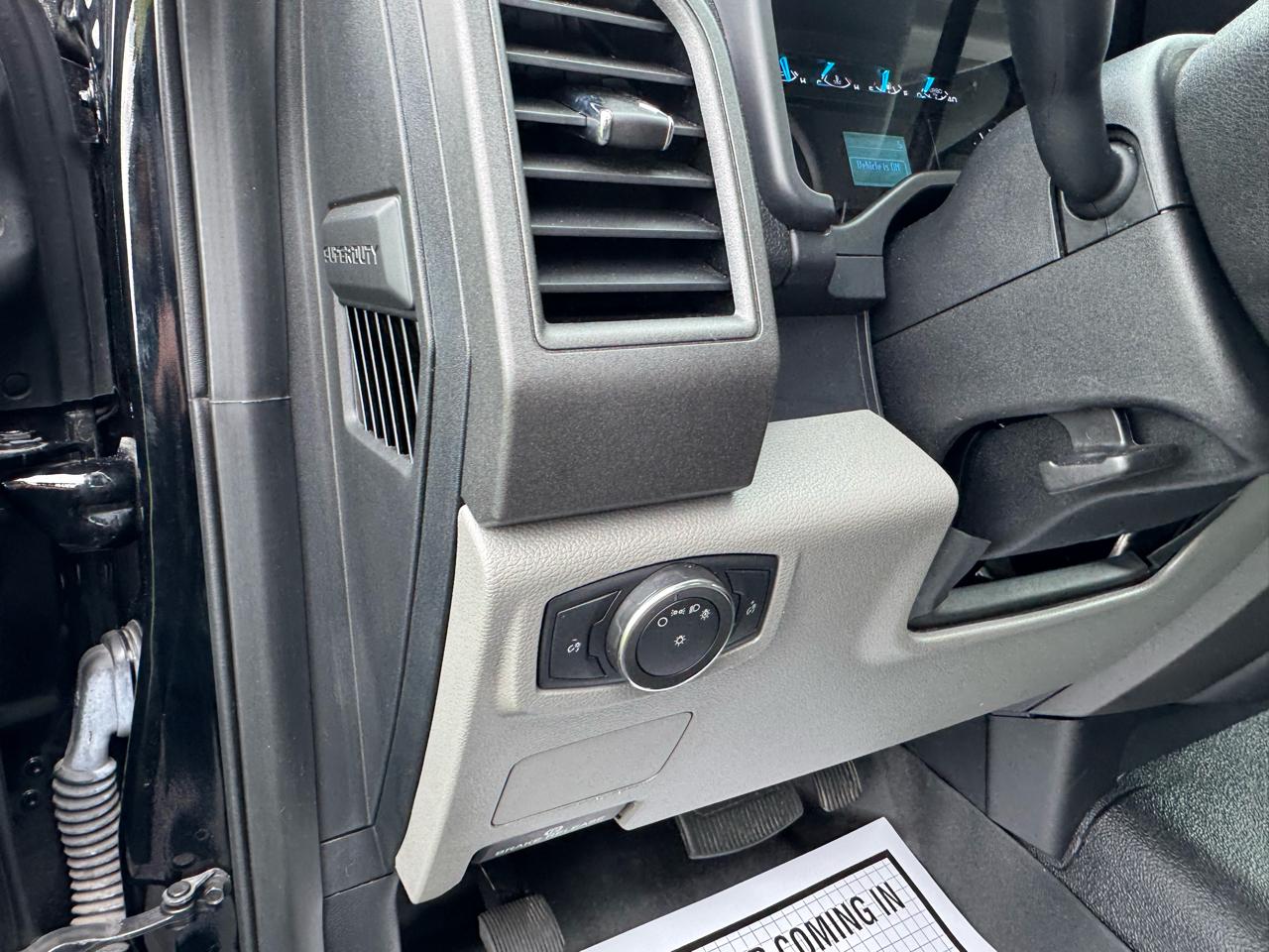 Ford Super Duty F-550 DRW XL 4WD Reg Cab 145" WB 60" CA 2017