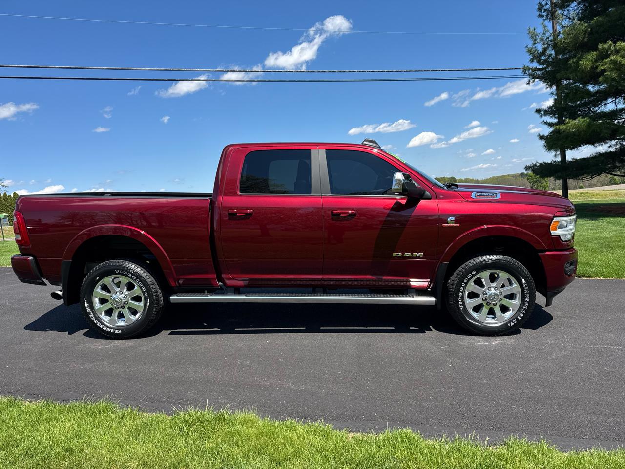 RAM 2500 Laramie 4x4 Crew Cab 6'4" Box 2020