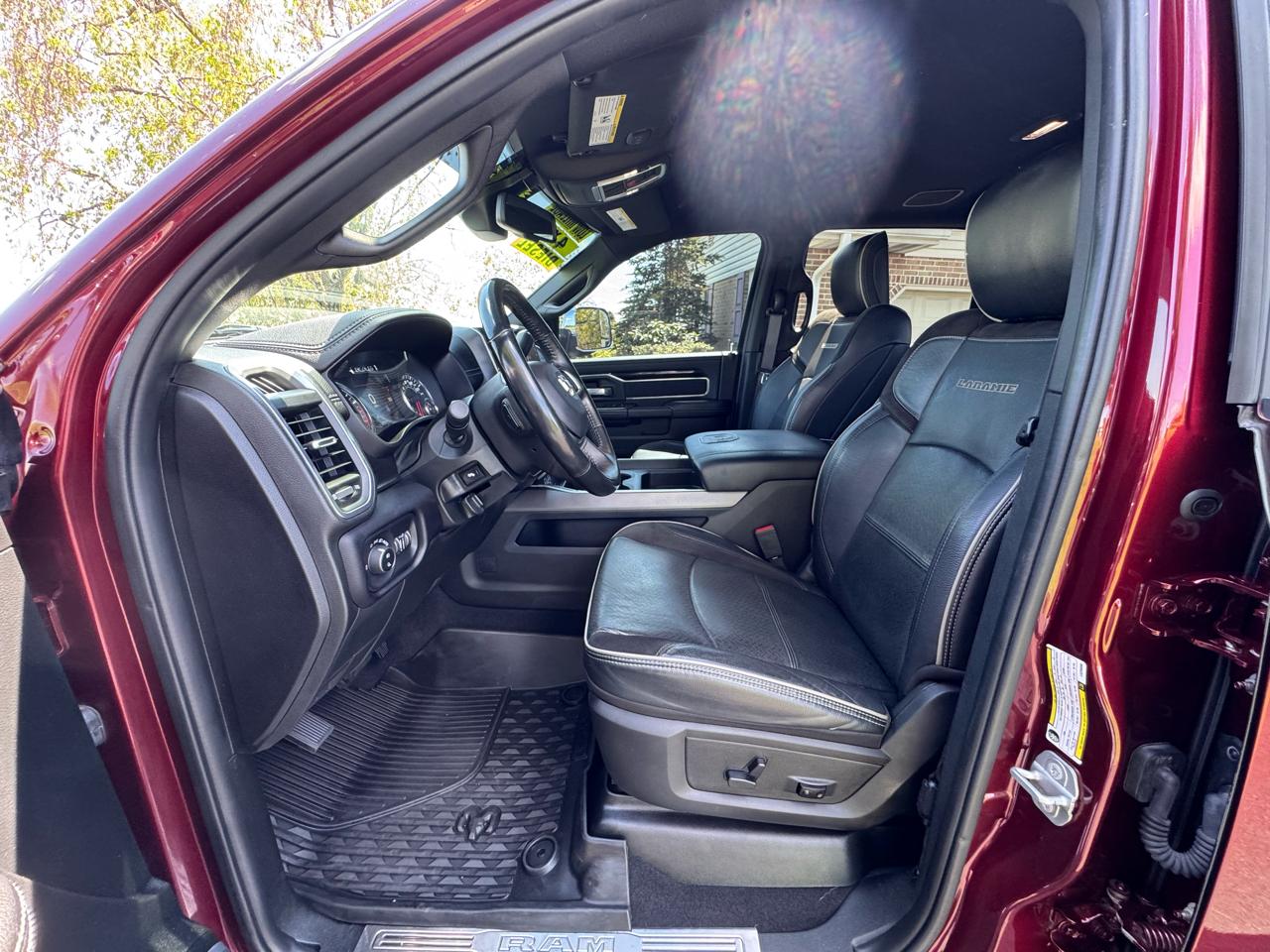 RAM 2500 Laramie 4x4 Crew Cab 6'4" Box 2020
