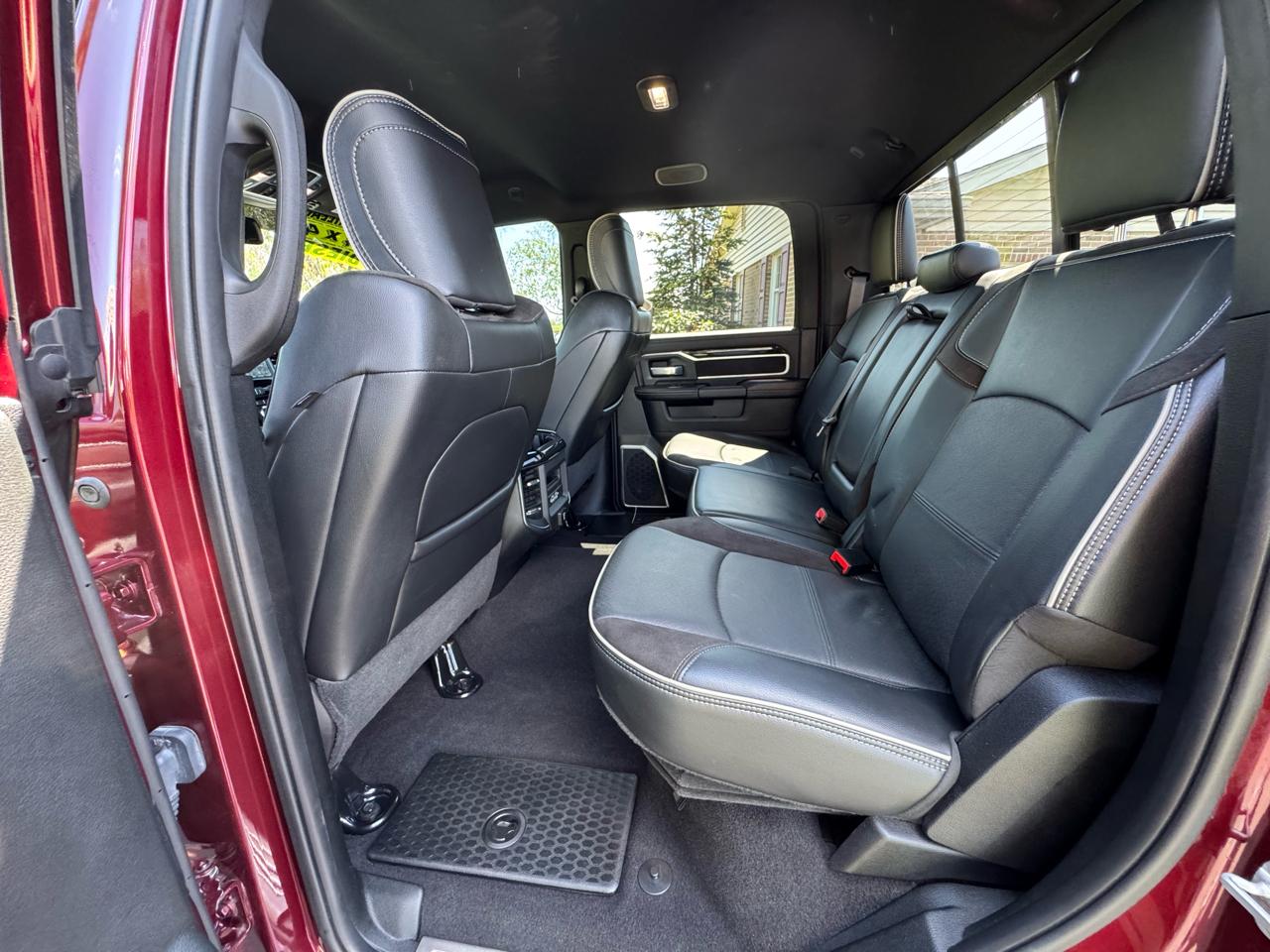 RAM 2500 Laramie 4x4 Crew Cab 6'4" Box 2020