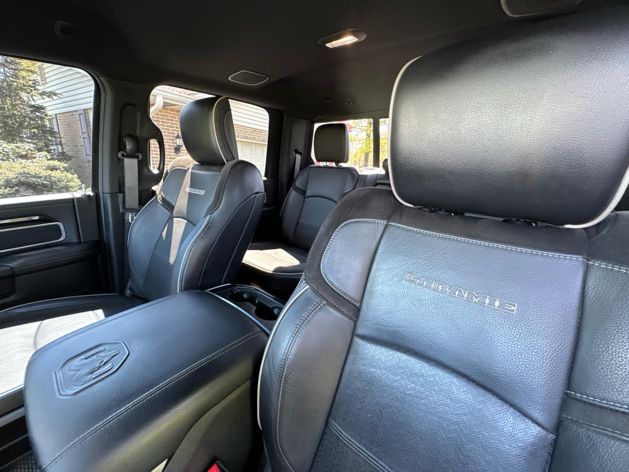 RAM 2500 Laramie 4x4 Crew Cab 6'4" Box 2020