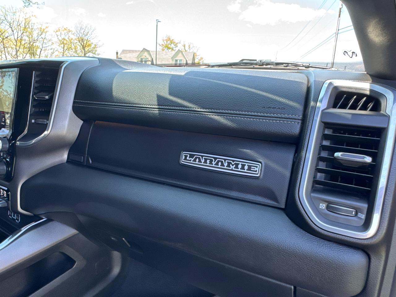 RAM 2500 Laramie 4x4 Crew Cab 6'4" Box 2020