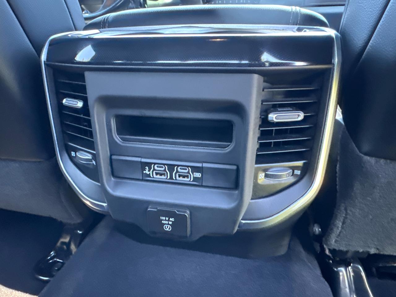 RAM 2500 Laramie 4x4 Crew Cab 6'4" Box 2020