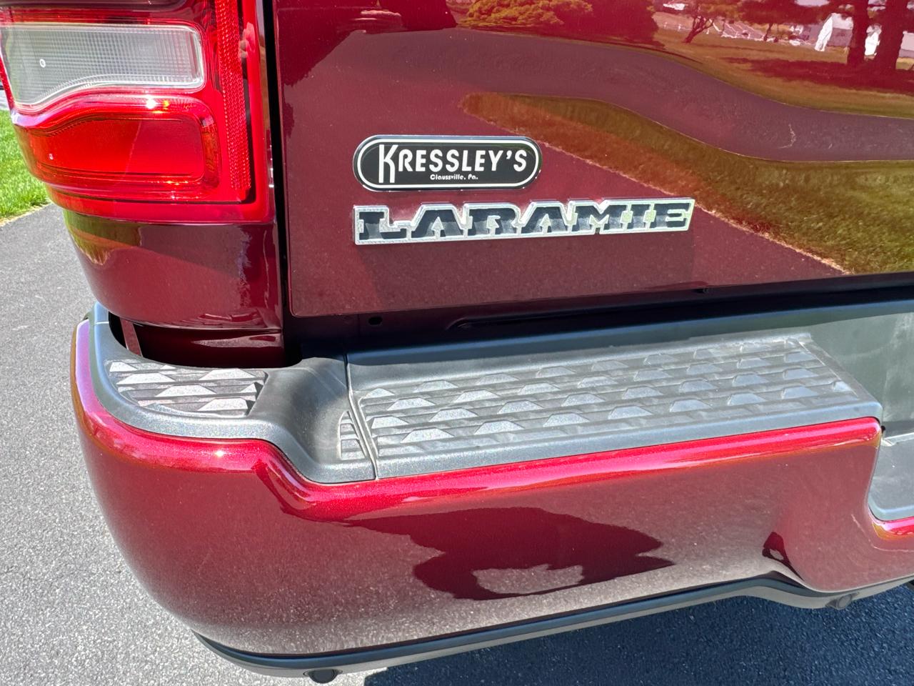 RAM 2500 Laramie 4x4 Crew Cab 6'4" Box 2020