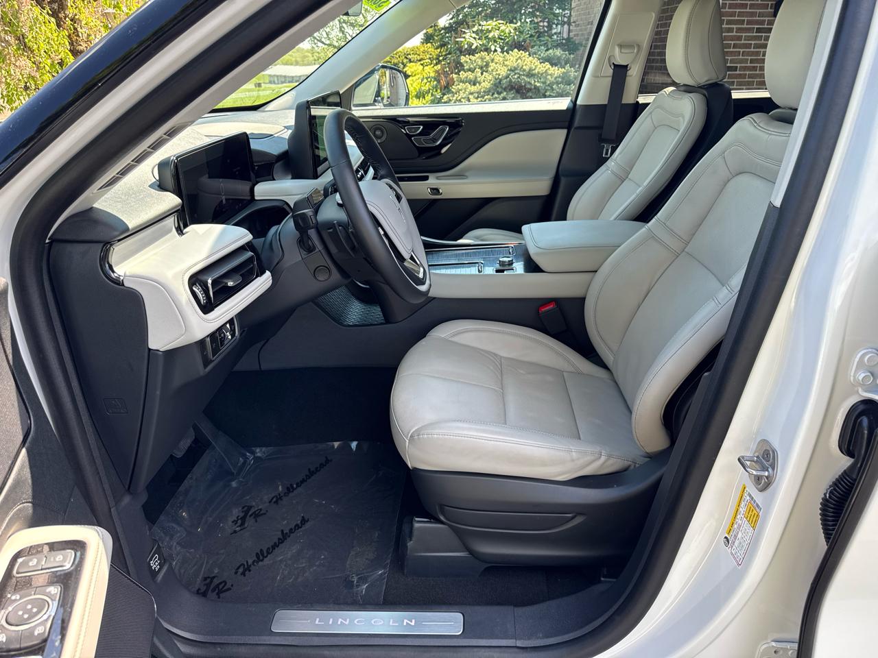 Lincoln Aviator Reserve AWD 2025