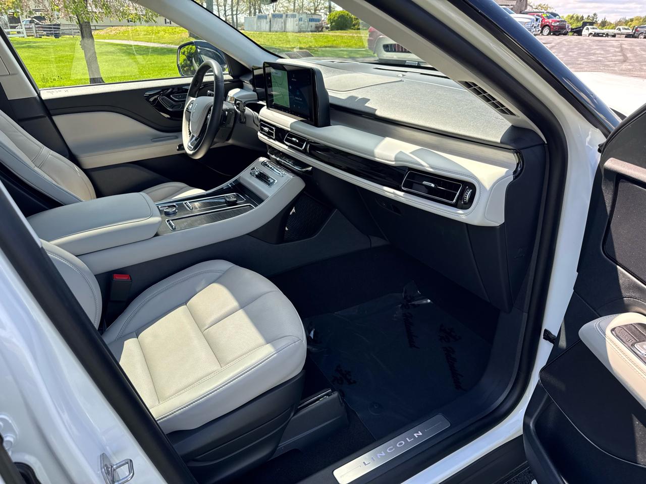 Lincoln Aviator Reserve AWD 2025