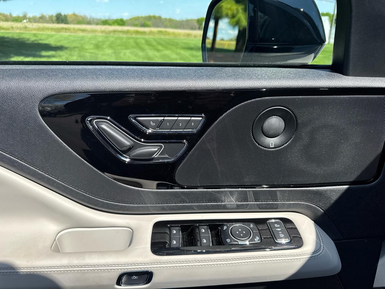 Lincoln Aviator Reserve AWD 2025