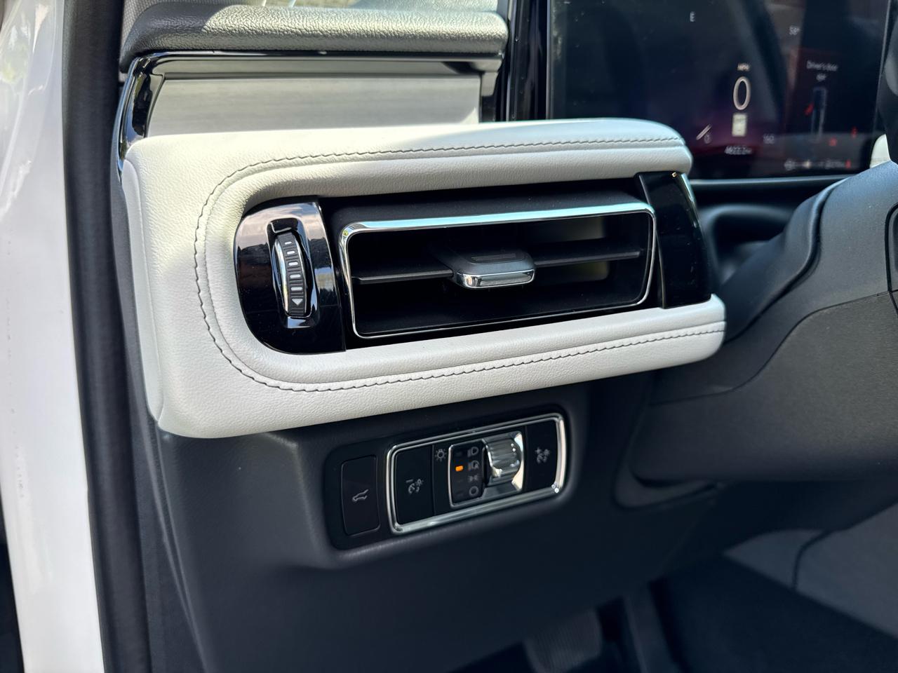 Lincoln Aviator Reserve AWD 2025