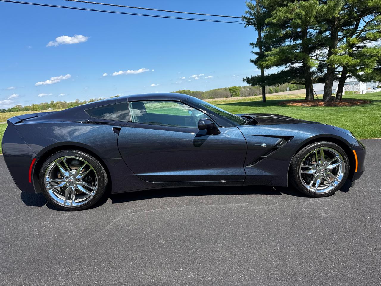 Chevrolet Corvette 2dr Stingray Z51 Cpe w/3LT 2016