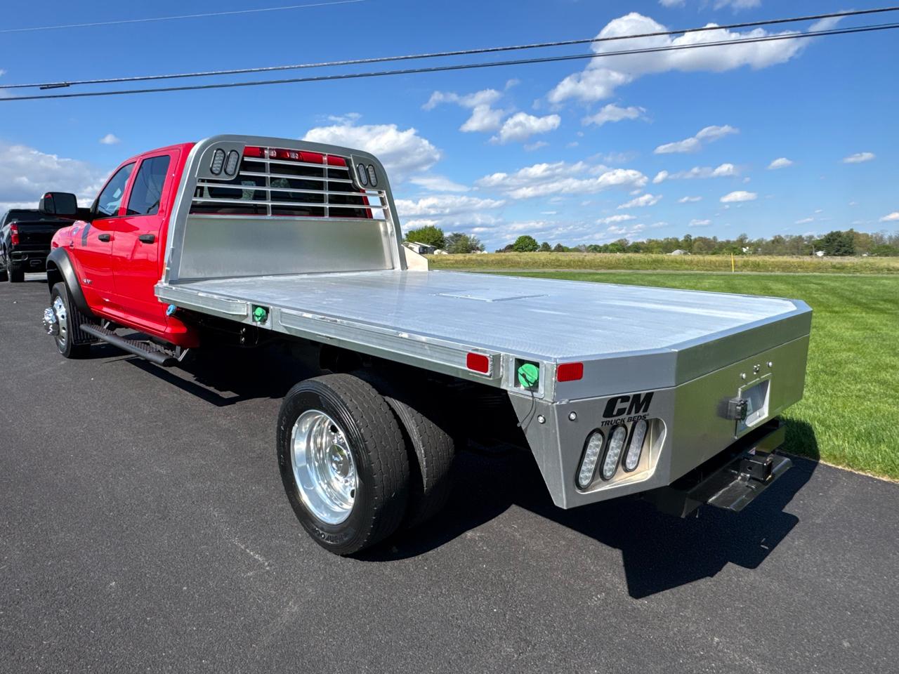 RAM 5500 Chassis Cab Tradesman 4x4 Crew Cab 84" CA 197.4" WB 2022