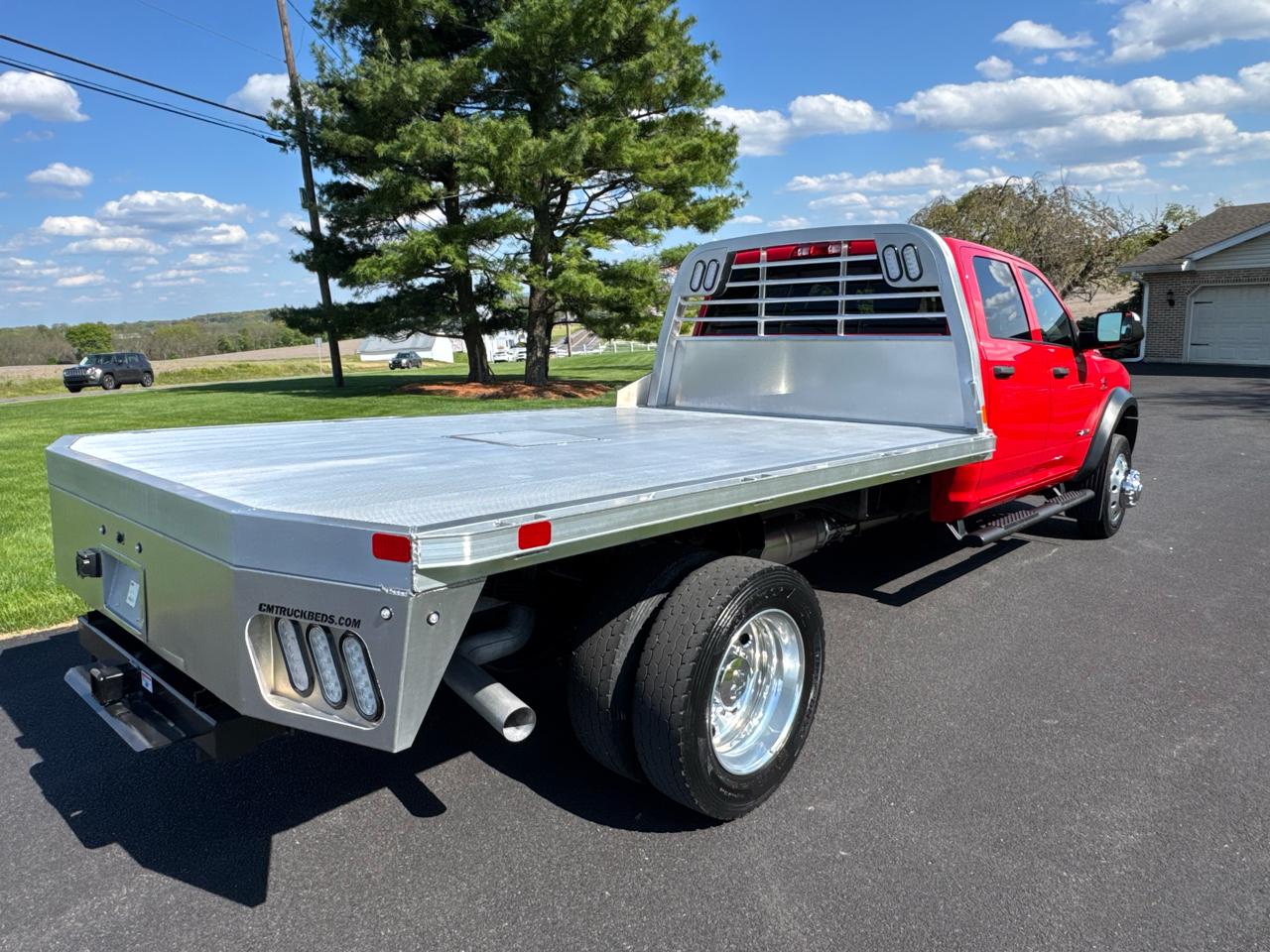 RAM 5500 Chassis Cab Tradesman 4x4 Crew Cab 84" CA 197.4" WB 2022