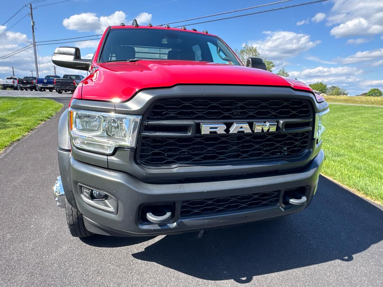 RAM 5500 Chassis Cab Tradesman 4x4 Crew Cab 84" CA 197.4" WB 2022