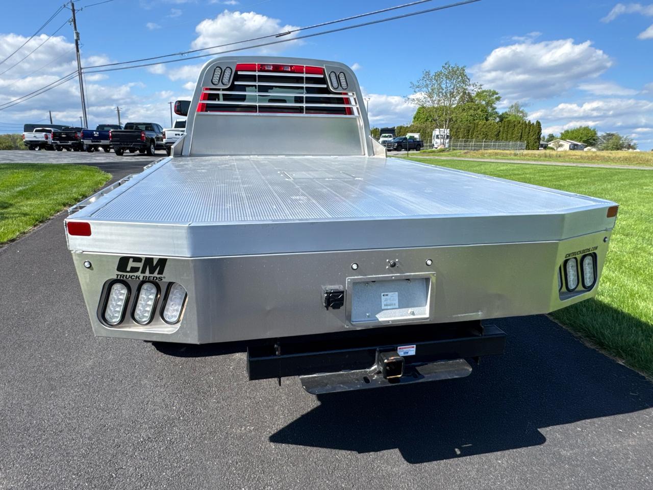RAM 5500 Chassis Cab Tradesman 4x4 Crew Cab 84" CA 197.4" WB 2022