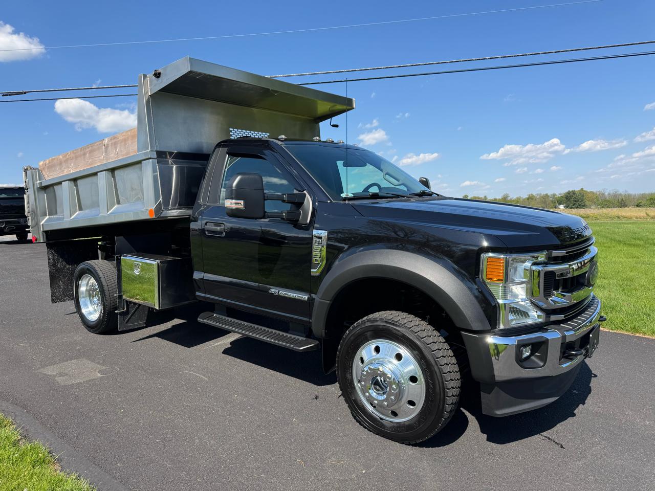 Ford Super Duty F-550 DRW XLT 4WD Reg Cab 145" WB 60" CA 2021
