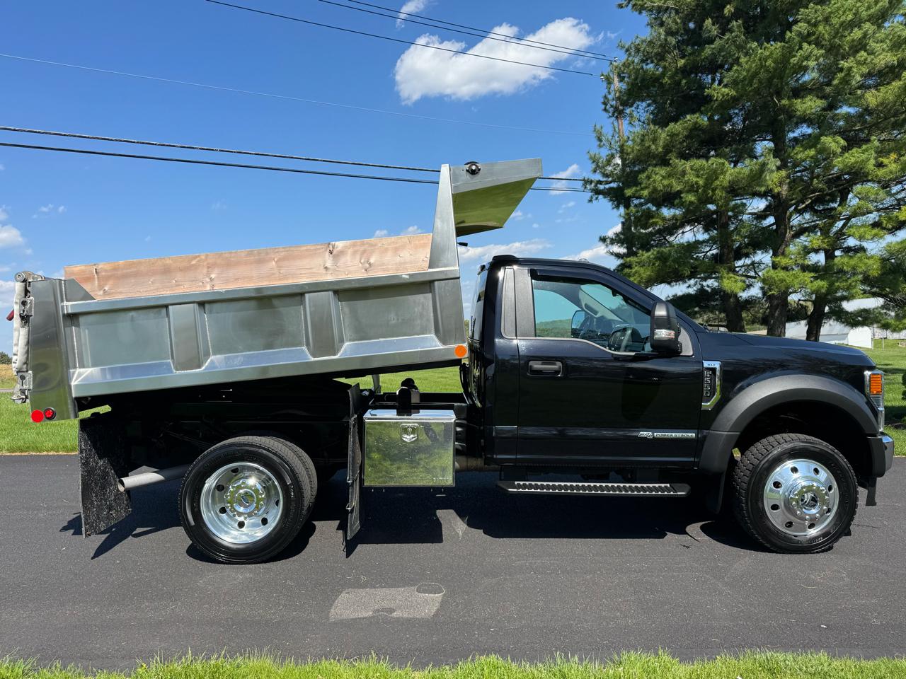 Ford Super Duty F-550 DRW XLT 4WD Reg Cab 145" WB 60" CA 2021
