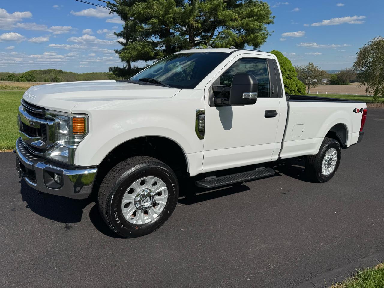 Ford Super Duty F-250 SRW XLT 4WD Reg Cab 8' Box 2020