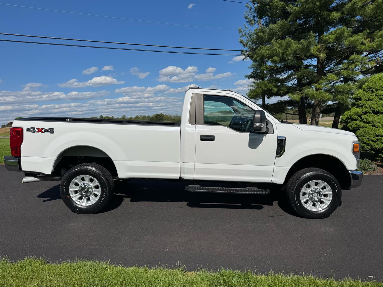 Ford Super Duty F-250 SRW XLT 4WD Reg Cab 8' Box 2020