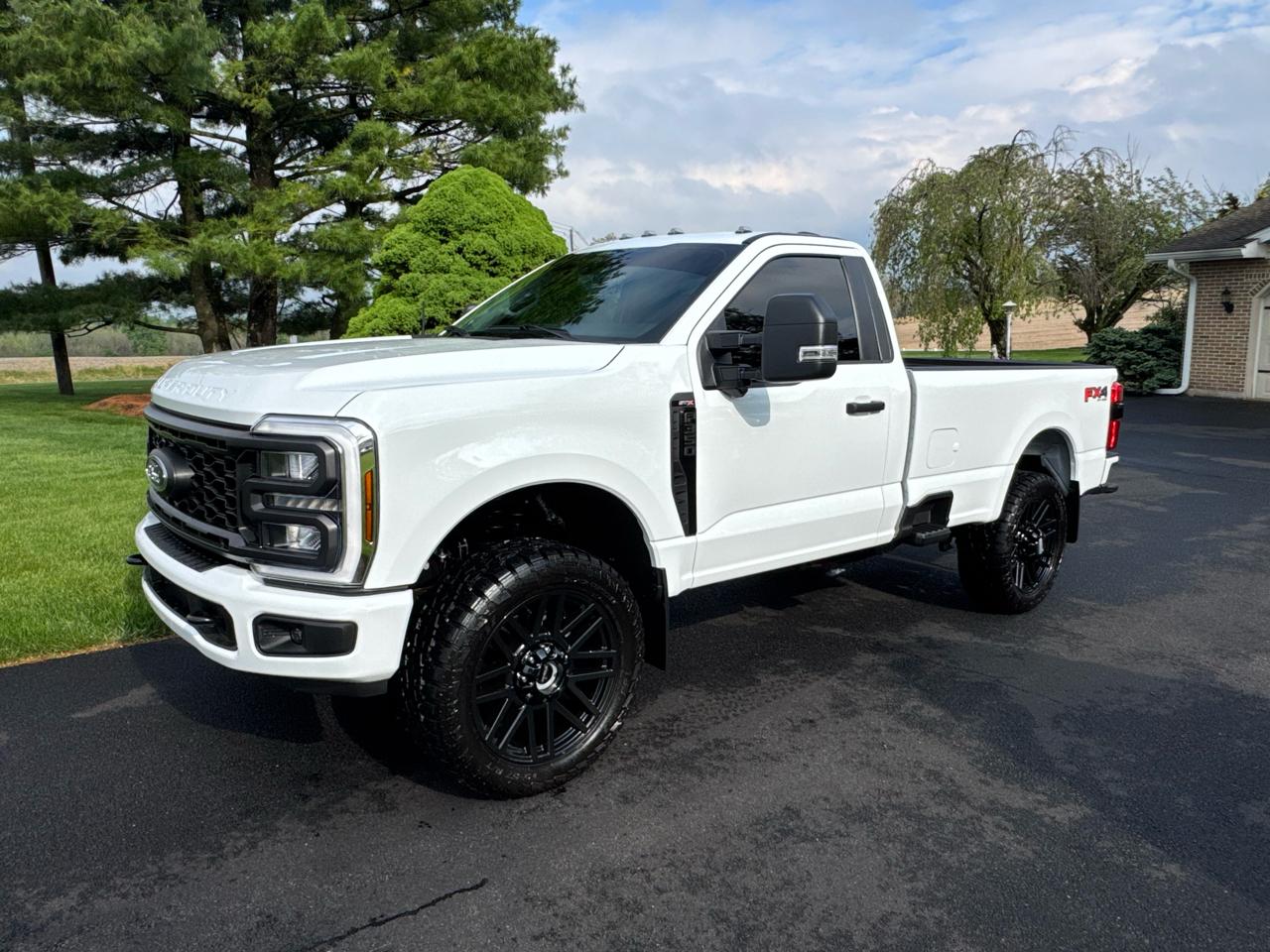 Ford Super Duty F-350 SRW  2024