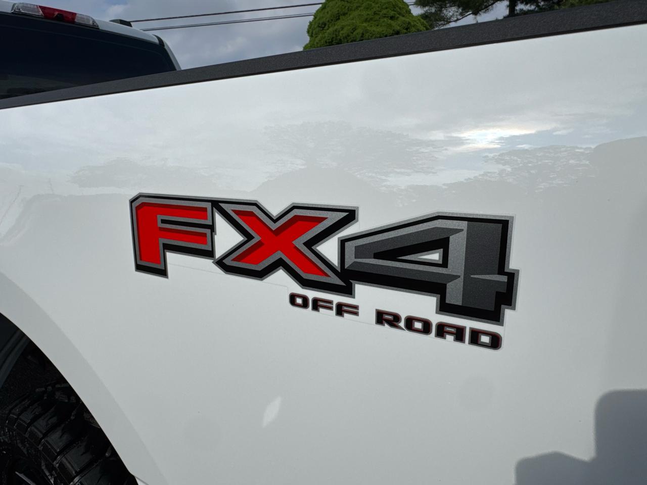 Ford Super Duty F-350 SRW  2024