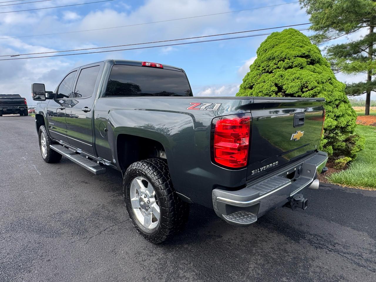 Chevrolet Silverado 2500HD 4WD Crew Cab 153.7" LT 2019